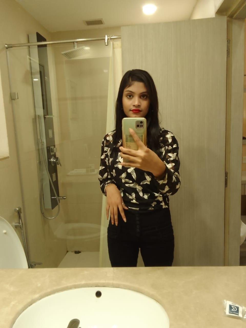  call girl in Paschim Vihar